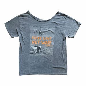 Woodstock Make Love Not War Graphic T-Shirt Gray Vintage Wash Hippie Boho Size M